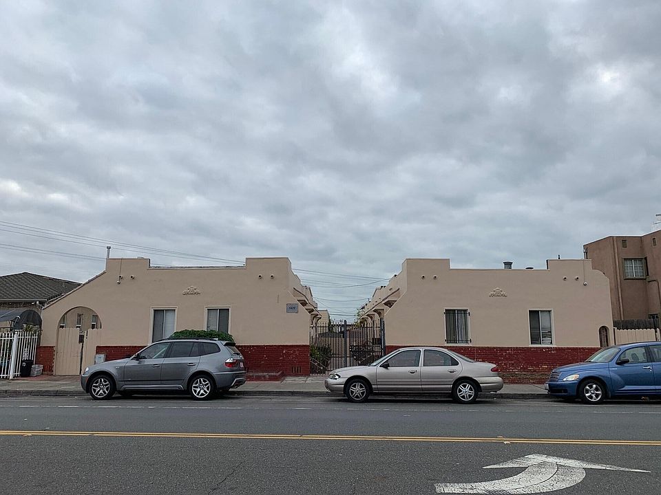 Building Photo 3