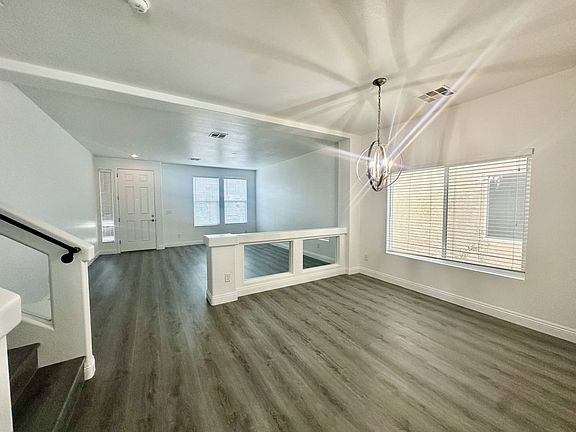 4th image of 8147 Hunter Hill Ct