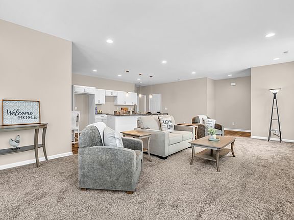 4th image of 7749 Silver Fox Dr