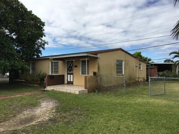 5240 SW 97th Ct, Miami, FL 33165