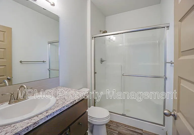 13801 NE 33rd Cir — Photo 26