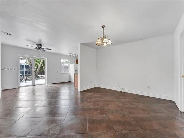 9750 SW 74th St — Photo 16