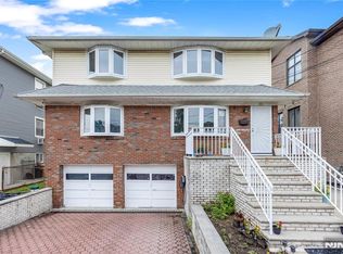 35 W Ruby Ave, Palisades Park, NJ 07650