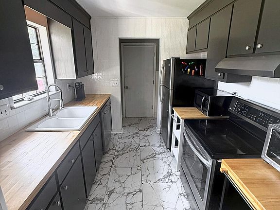 5th image of 1539 Kentwood Cir