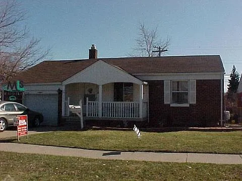 21280-12 Mile Rd photo 1
