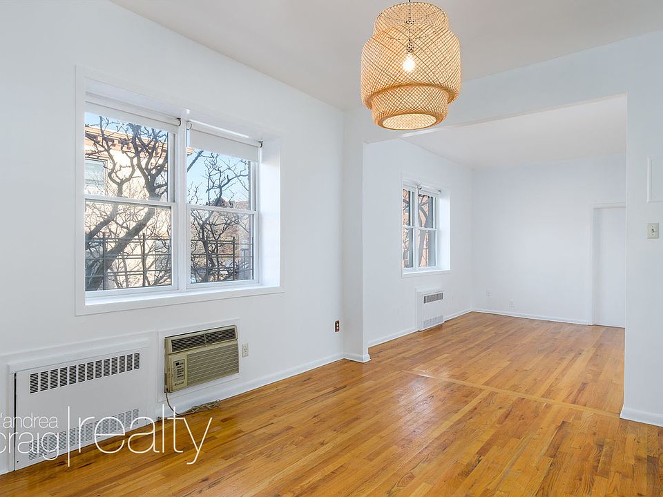 1st image of 304 Sackett St #1