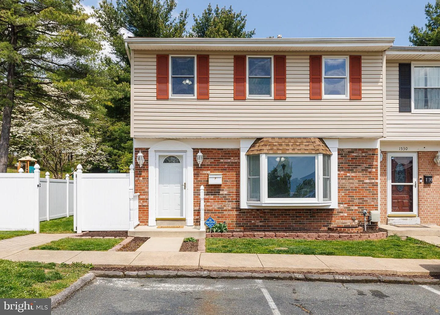 1528 Harford Square Dr photo 1