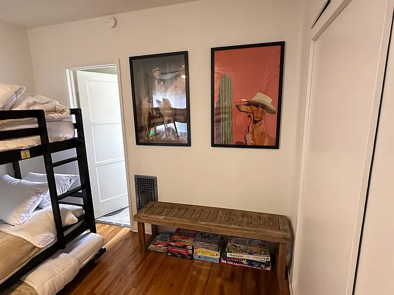 6752 Mulholland Dr — Photo 13