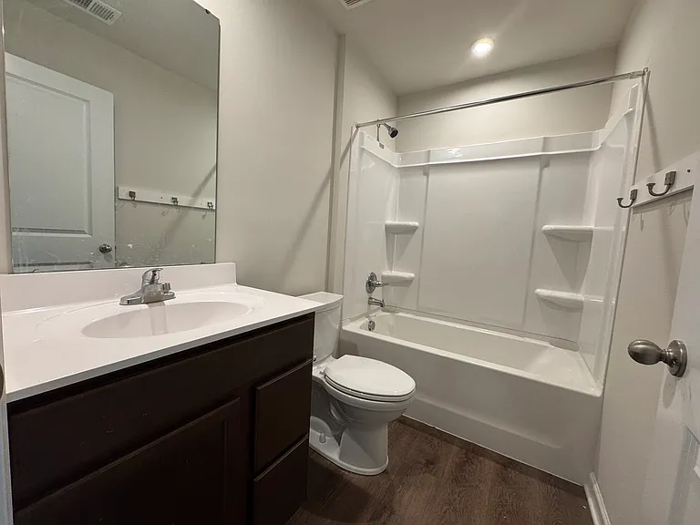 201 Thicket Dr — Photo 15