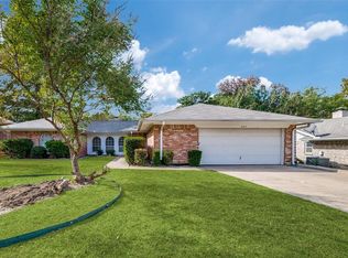 804 Cornish Oak Ct, Arlington, TX 76012