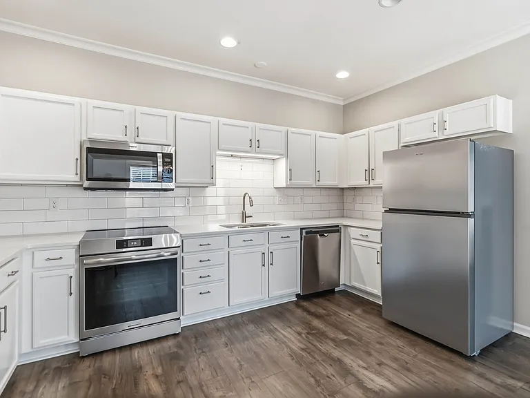 8710 Arrowhead Place Ln — Photo 12