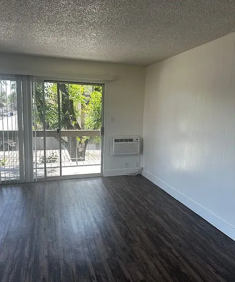 Modera — Photo 21