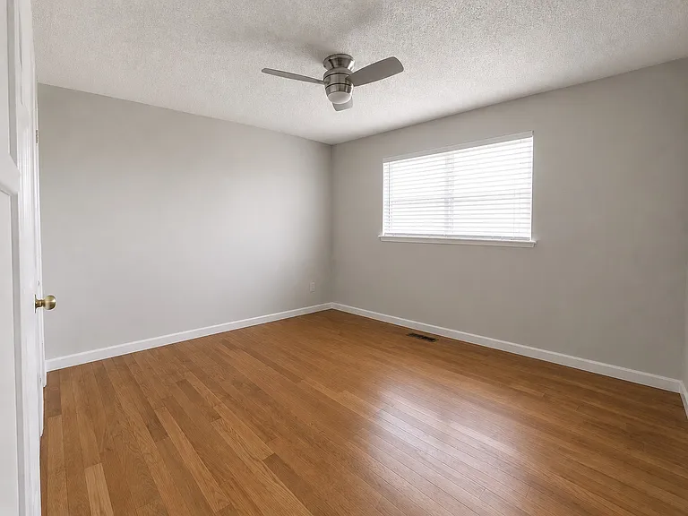 3345 Barbara Cir — Photo 6