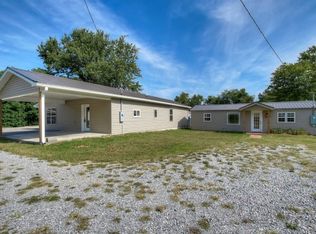 2109 Barnett Dr, Johnson City, TN 37604