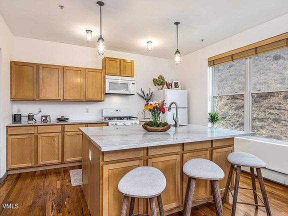 3rd image of 491 Metcalf Rd APT A2