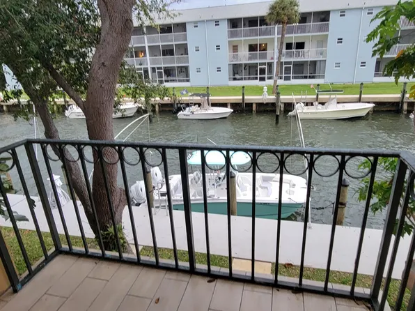 1125 Lake Shore Drive #202, Lake Park, FL 33403