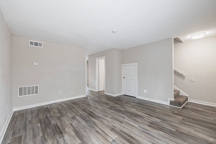1st image of 3110 Godby Rd #20G