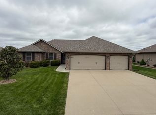 875 Independence Dr, Rogersville, MO 65742