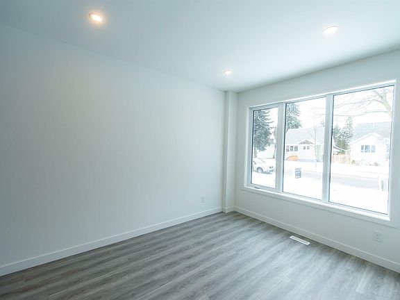 4th image of 9025 92nd St NW