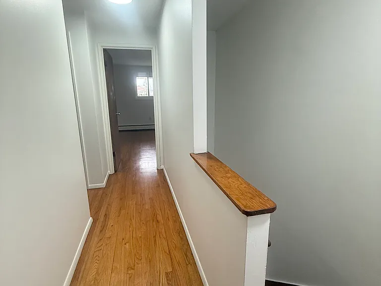1 Henderson Dr — Photo 14