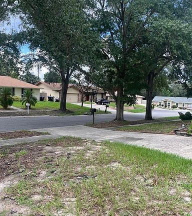 4th image of 8114 Portsmouth Ct