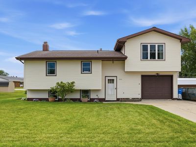 803 Sunset St, New Hampton, IA, 50659