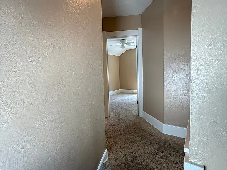 4136 Fairview Dr — Photo 26