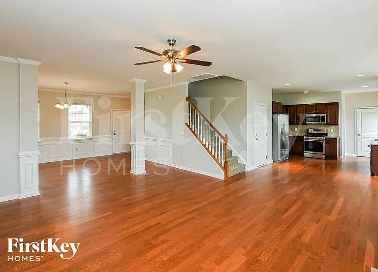 4637 Triumph Dr SW — Photo 3