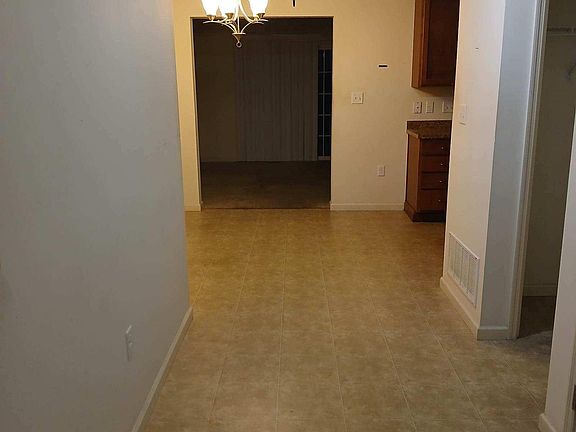 3rd image of 118 Scully Pl