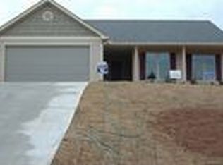 195 Terrace Cir, Lexington, GA 30648