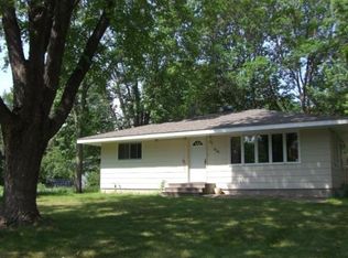 654 11th Ave NW, New Brighton, MN 55112