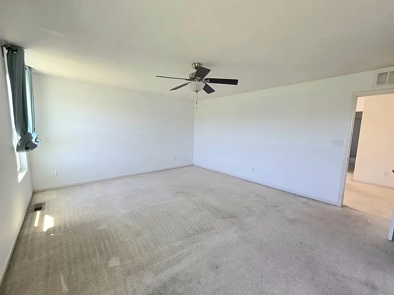 2393 Shadow Bend Dr — Photo 6