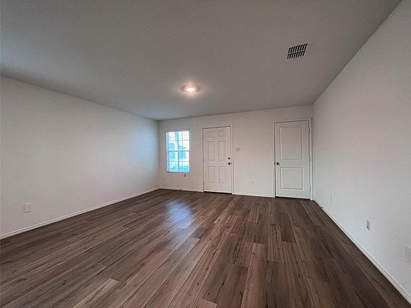 5th image of 3157 Helix Bay Dr