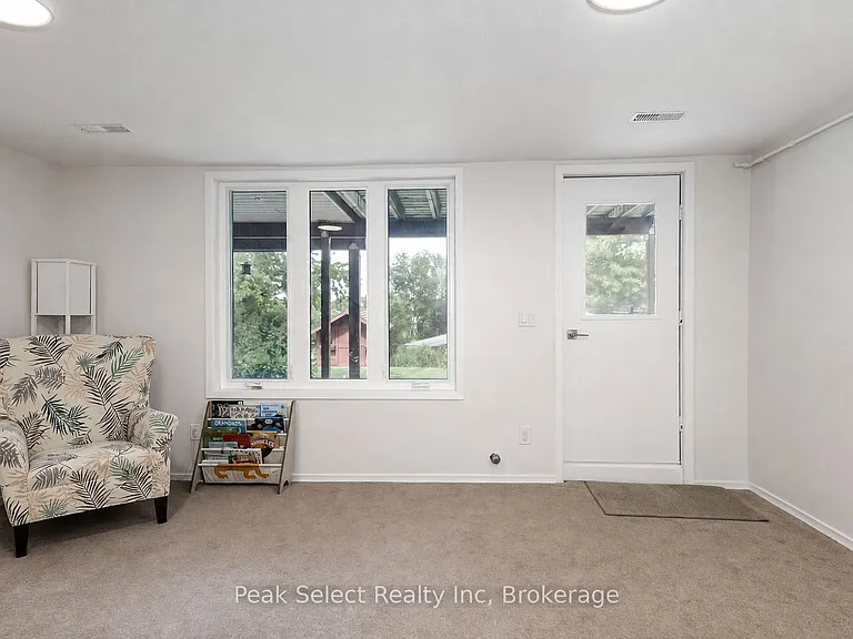 7 Hillside Ct — Photo 20