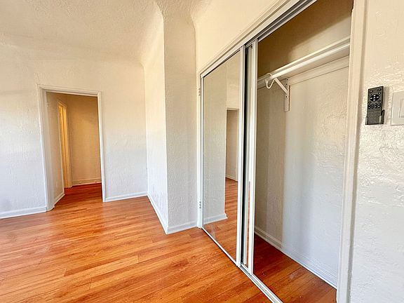 4th image of 1172 N New Hampshire Ave #107