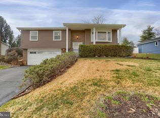 1073 Cortland Dr, Lemont, PA 16827