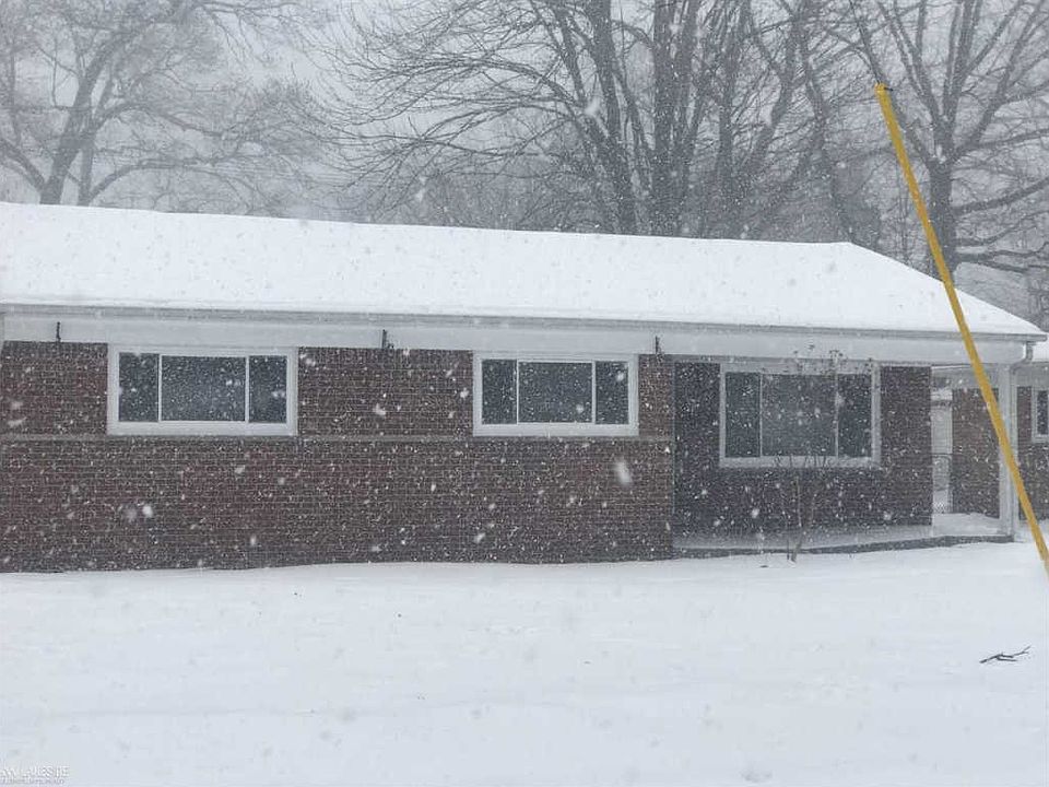 1st image of 24070 Rosewood Ave