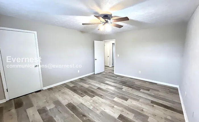 57 Clara Dr — Photo 9