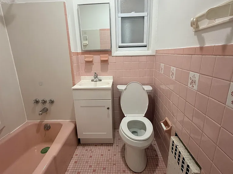 28 E 32nd St #2 — Photo 11