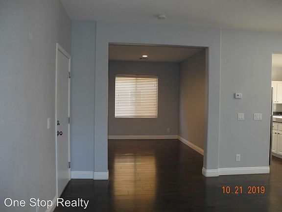 3rd image of 5033 W Moberly Ave
