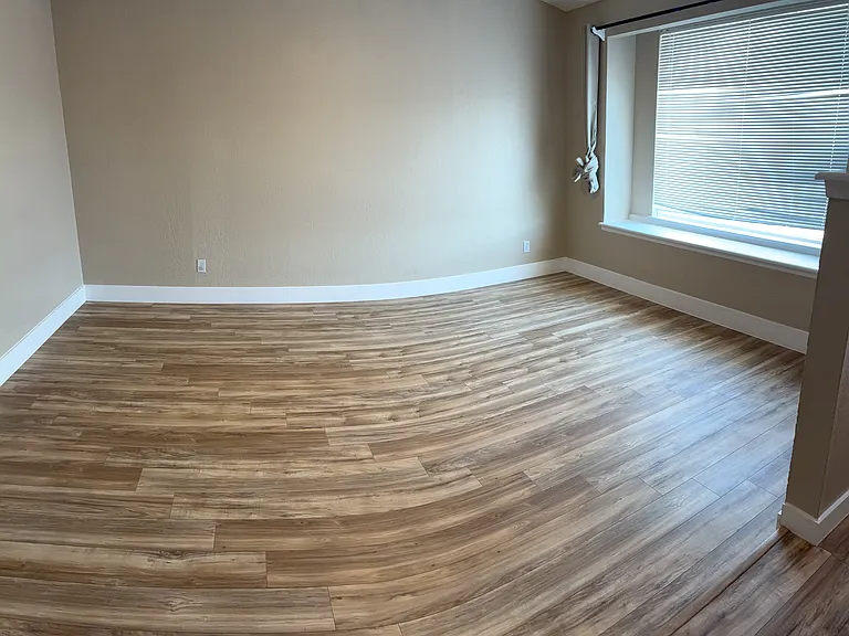 5527 Carousel Dr — Photo 4
