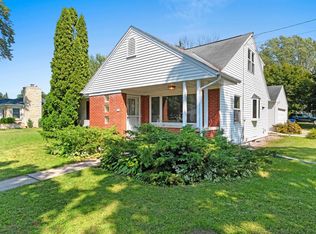 522 N Washington St, De Pere, WI 54115