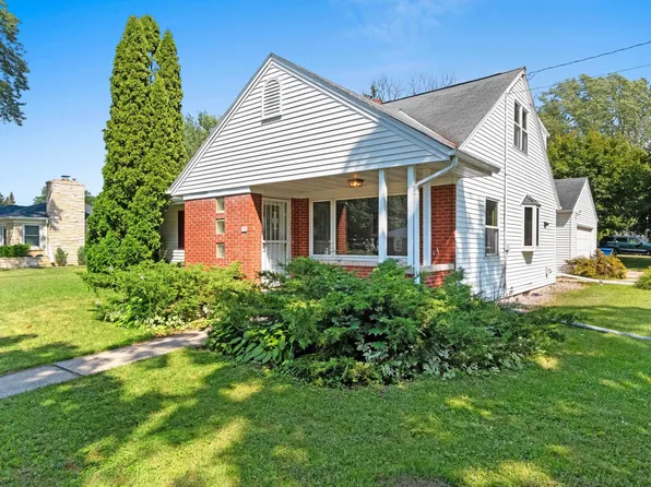 522 N Washington St, De Pere, WI 54115
