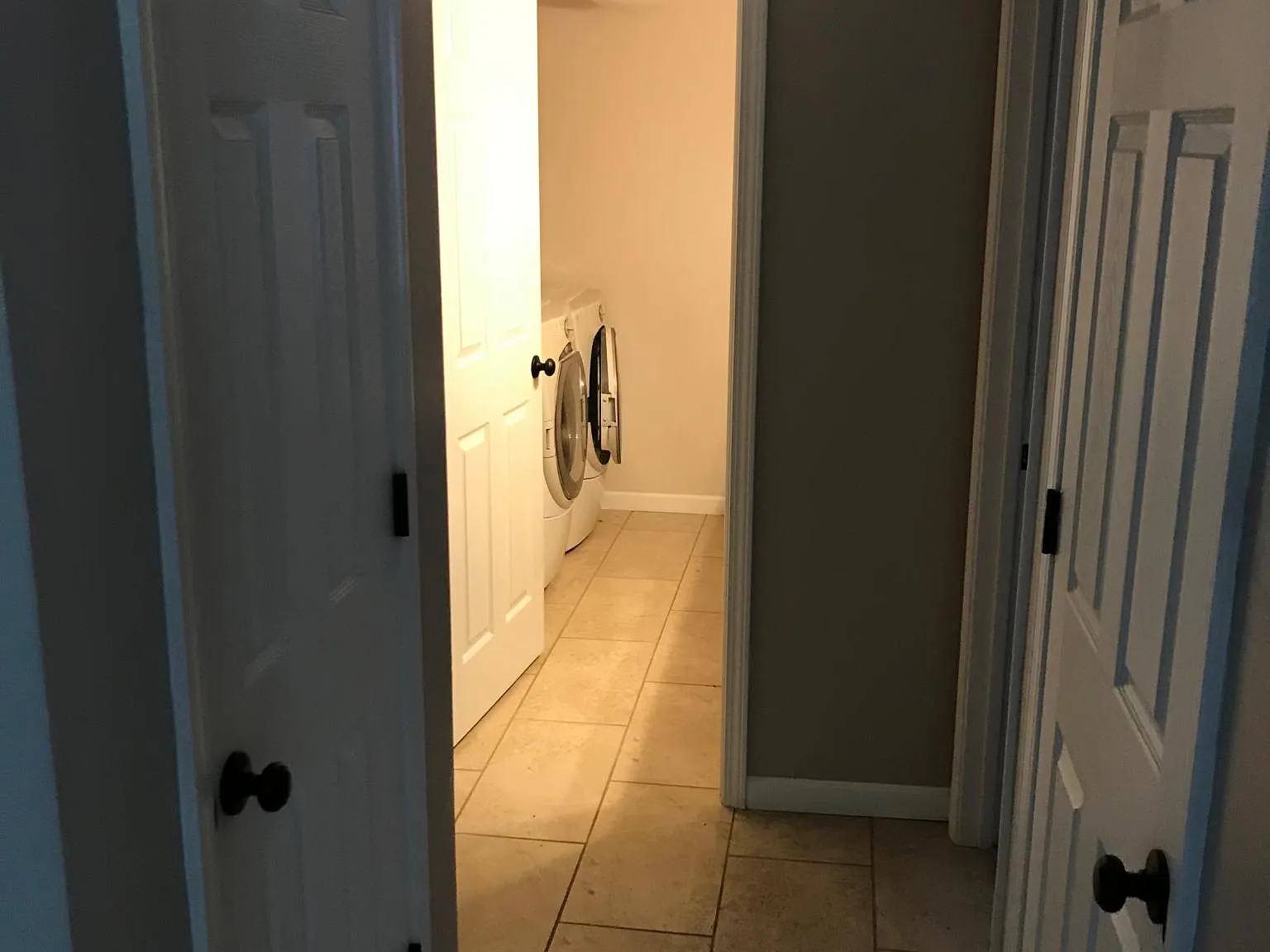3 bed, 1.5 bath, 1595 sqft, $1,295 — Photo 3