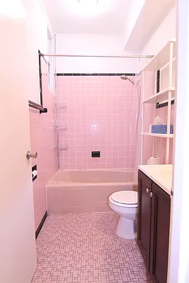 Rented by Nooklyn NYC LLC | media 11