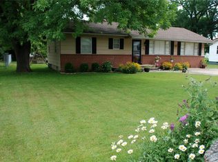 607 W Sand Rd, Advance, MO 63730