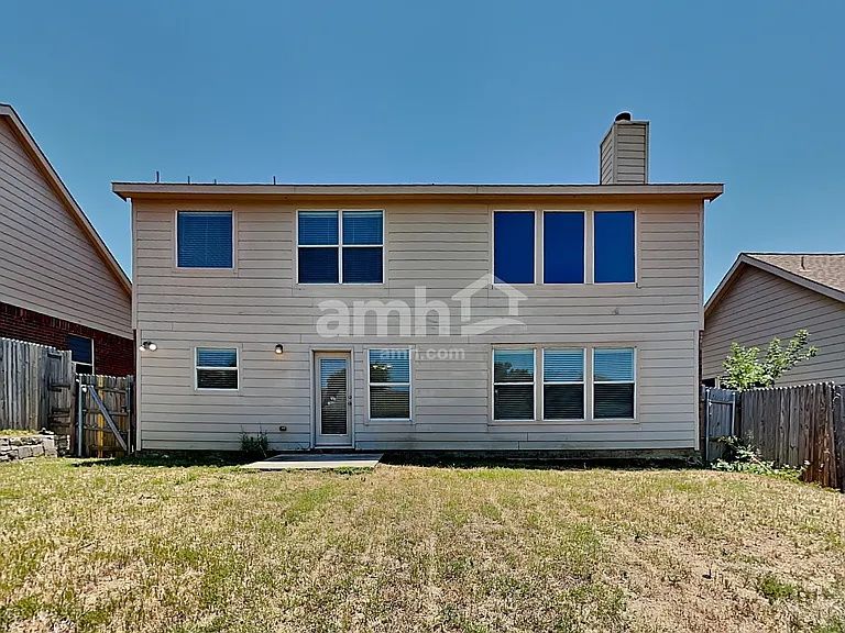 8923 Wild Rose Ln — Photo 19