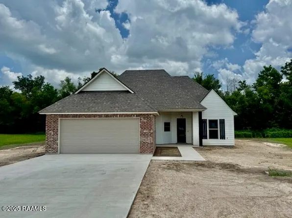 1003 Elizabeth Dr, Breaux Bridge, LA 70517