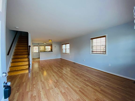 2nd image of 313 Laverne Ave
