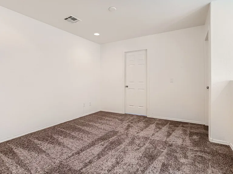 2537 Begonia Valley Ave — Photo 22